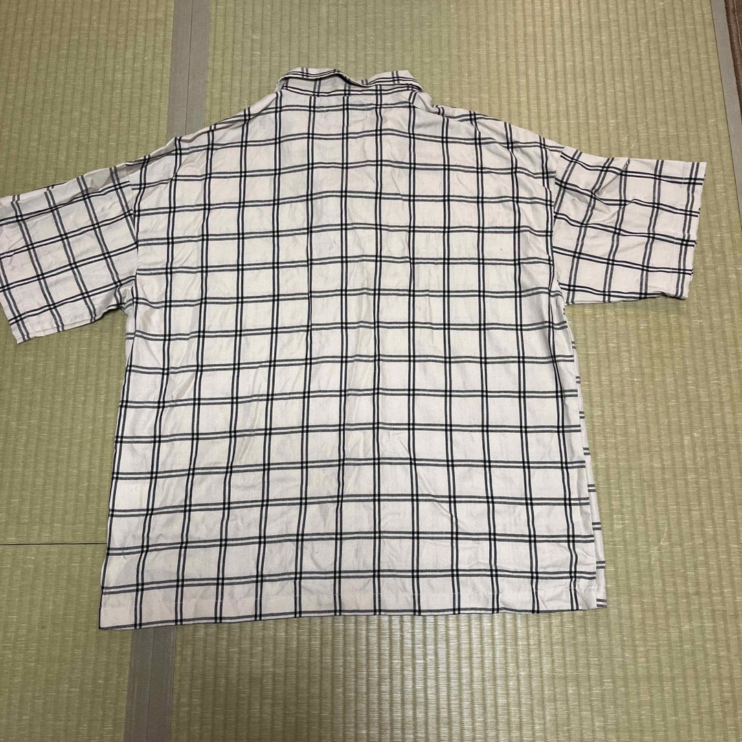 kutir チェック　ベージュ　Tシャツ　春服 レディースのトップス(シャツ/ブラウス(長袖/七分))の商品写真