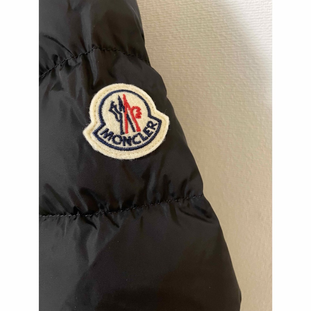 MONCLER(モンクレール)の【新品】2024AW新作！モンクレールCHARPALシャーパル黒　14A レディースのジャケット/アウター(ダウンコート)の商品写真