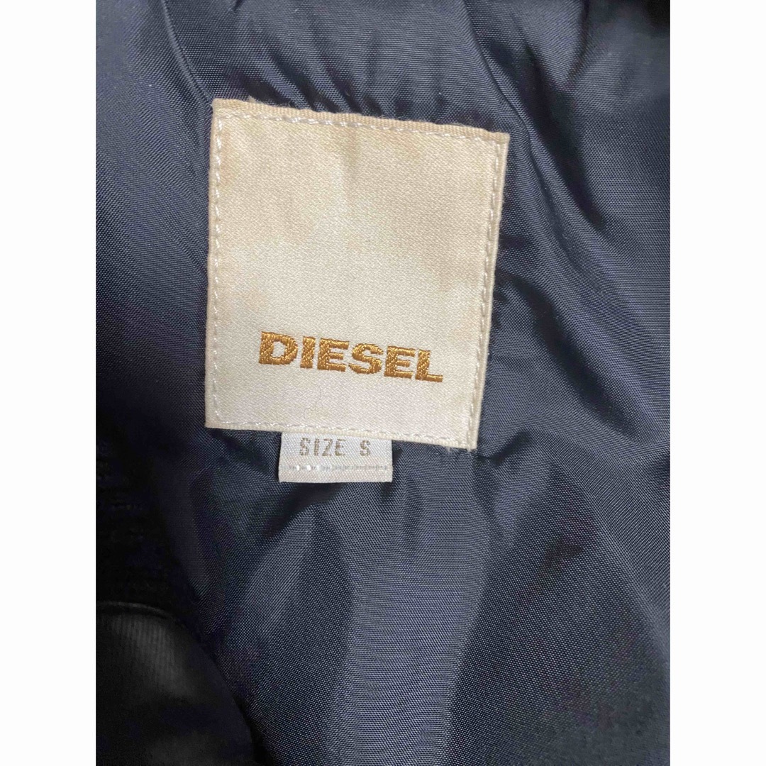 DIESEL(ディーゼル)のディーゼル　DIESEL 美品 レディースのジャケット/アウター(ライダースジャケット)の商品写真