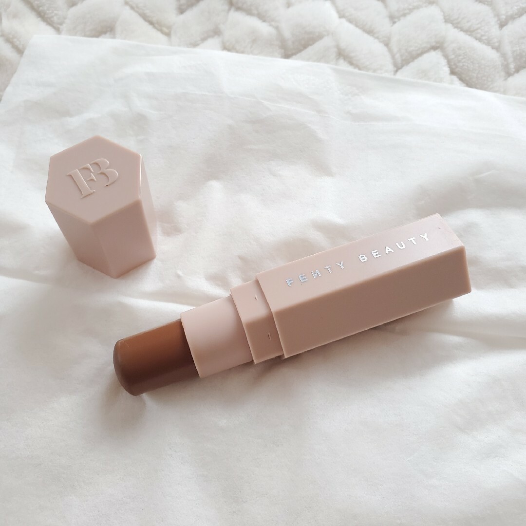 FENTY(フェンティ)の【正規品】Fenty Beauty コントュア コスメ/美容のベースメイク/化粧品(フェイスカラー)の商品写真