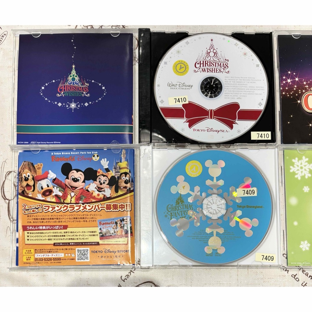 Disney(ディズニー)の【匿名配送】ディズニーランド＆ディズニーシー　クリスマス　CD 4点セット エンタメ/ホビーのCD(キッズ/ファミリー)の商品写真