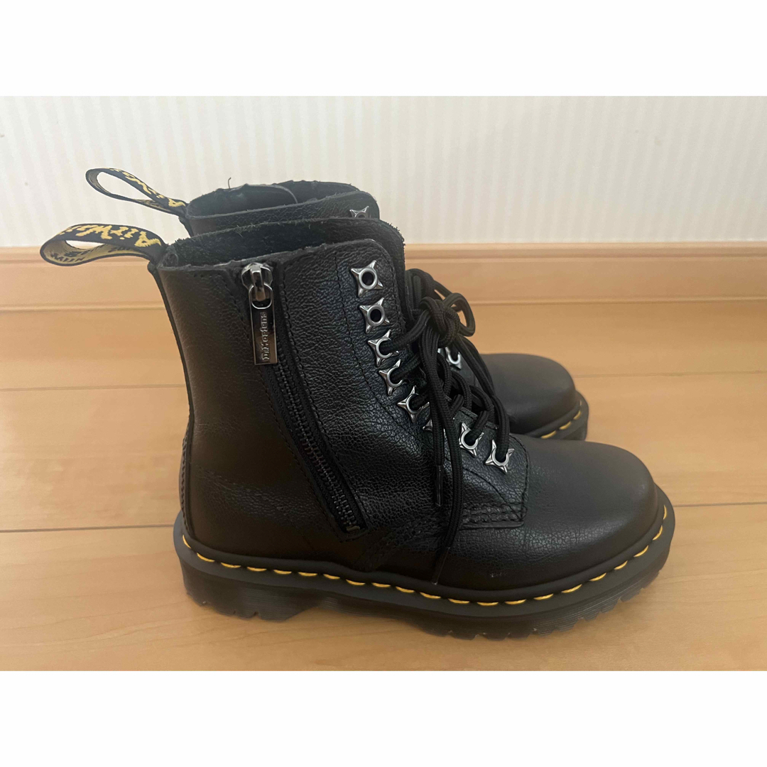 Dr.Martens(ドクターマーチン)の【中古】Dr.Martens PASCAL ZIP LEO （UK3 22㎝） レディースの靴/シューズ(ブーツ)の商品写真