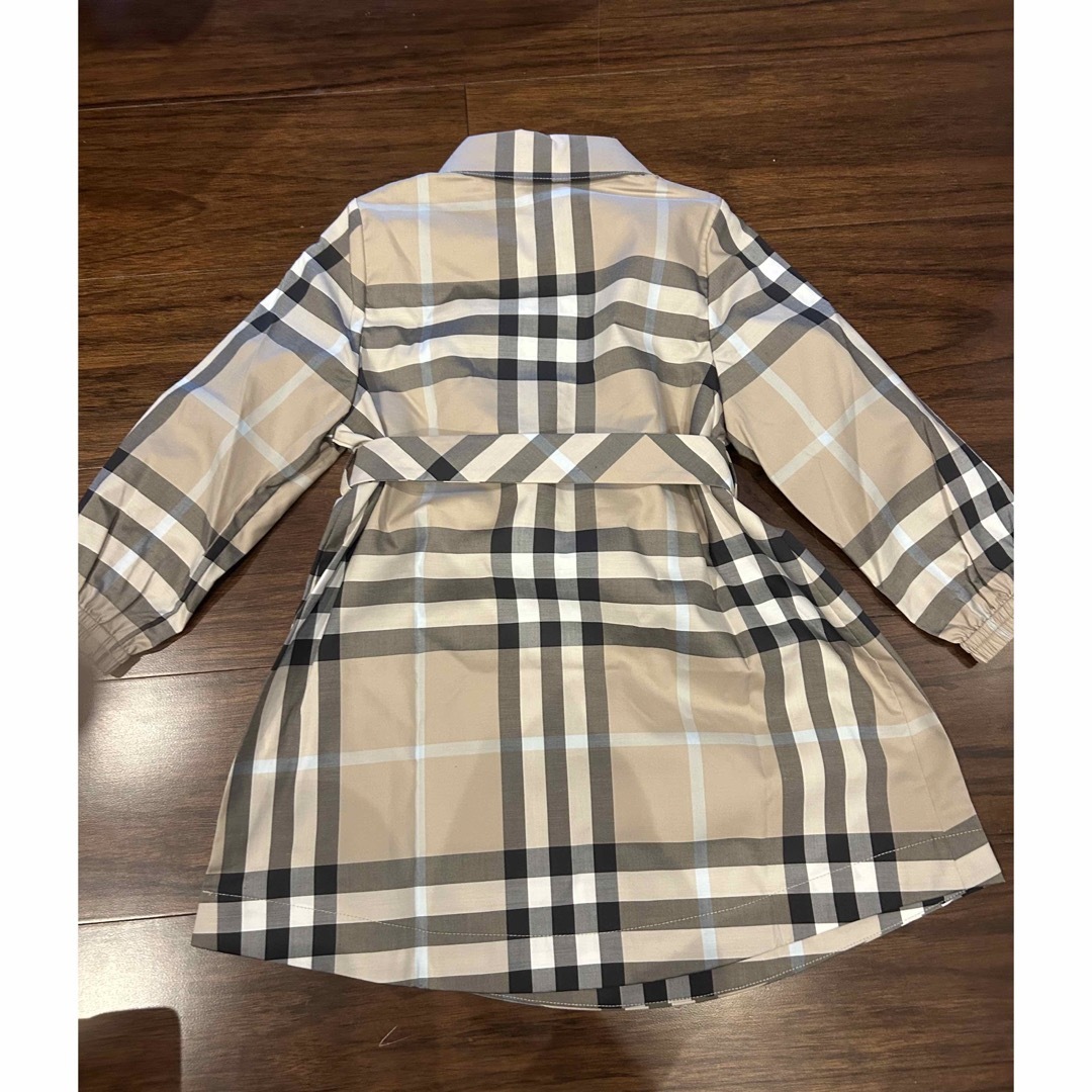 BURBERRY - バーバリーキッズ シャツワンピース4y新品タグ付きの通販