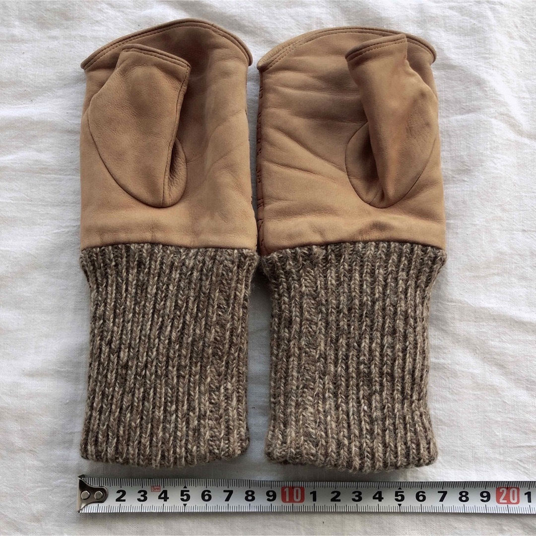 Vivienne Westwood(ヴィヴィアンウエストウッド)の限定販売　定価¥8000 ヴィヴィアンウエストウッド  手袋 アームウォーマー レディースのファッション小物(手袋)の商品写真