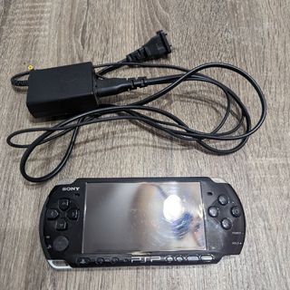 プレイステーションポータブル(PlayStation Portable)のPSP3000本体　ブラック(携帯用ゲーム機本体)