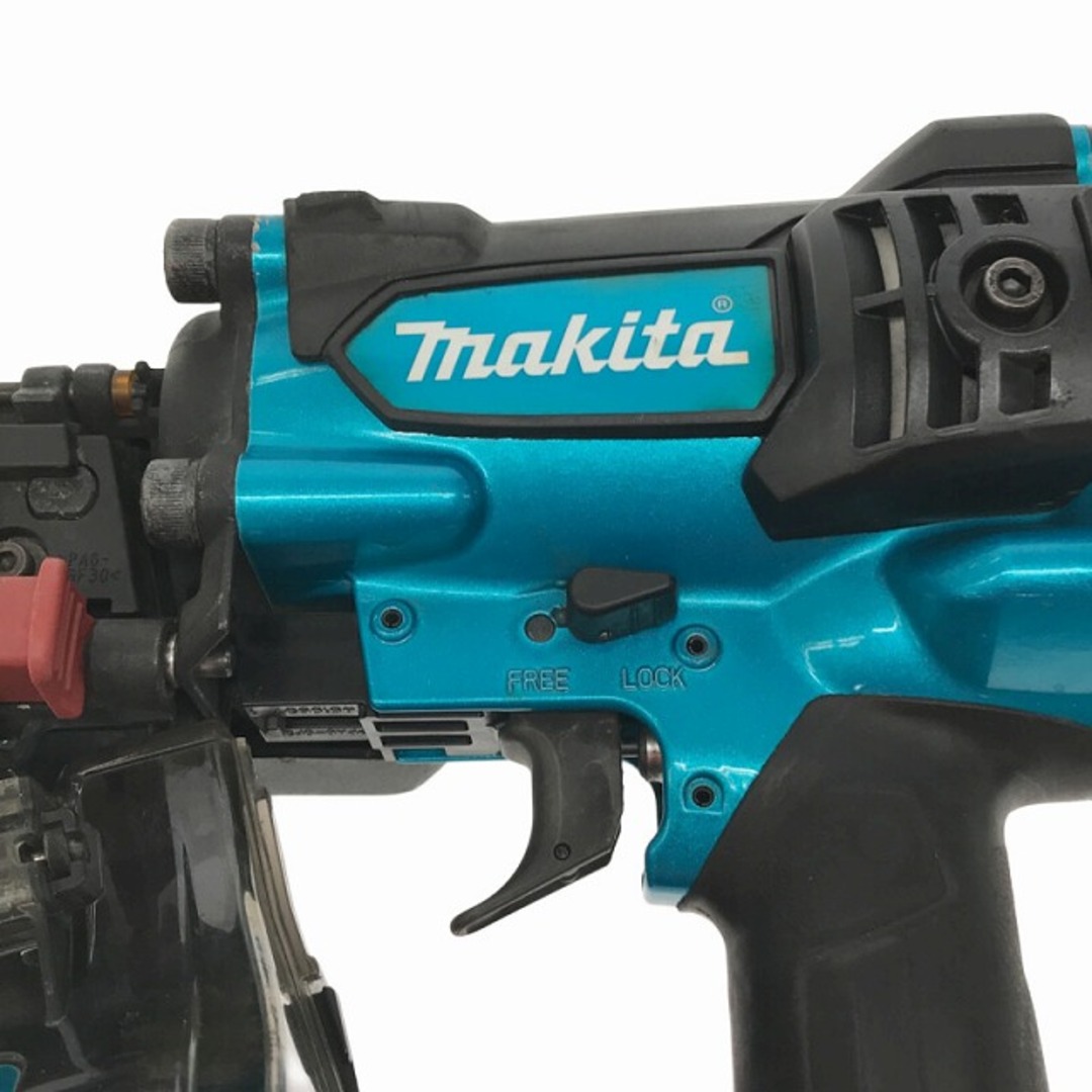 工具☆品☆makita マキタ 90mm 高圧 エア釘打機 AN932HM 青 ケース付 エア釘打ち機 コイルネイラ ロール釘打機 ロール釘打ち機 81322