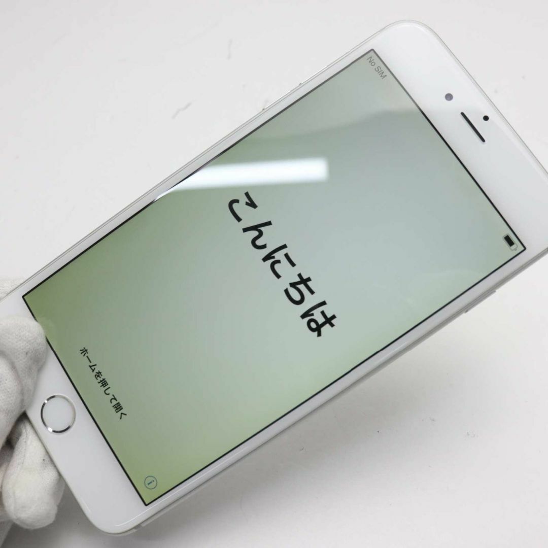 iPhone(アイフォーン)の超美品 SOFTBANK iPhone6 PLUS 64GB シルバー  M555 スマホ/家電/カメラのスマートフォン/携帯電話(スマートフォン本体)の商品写真