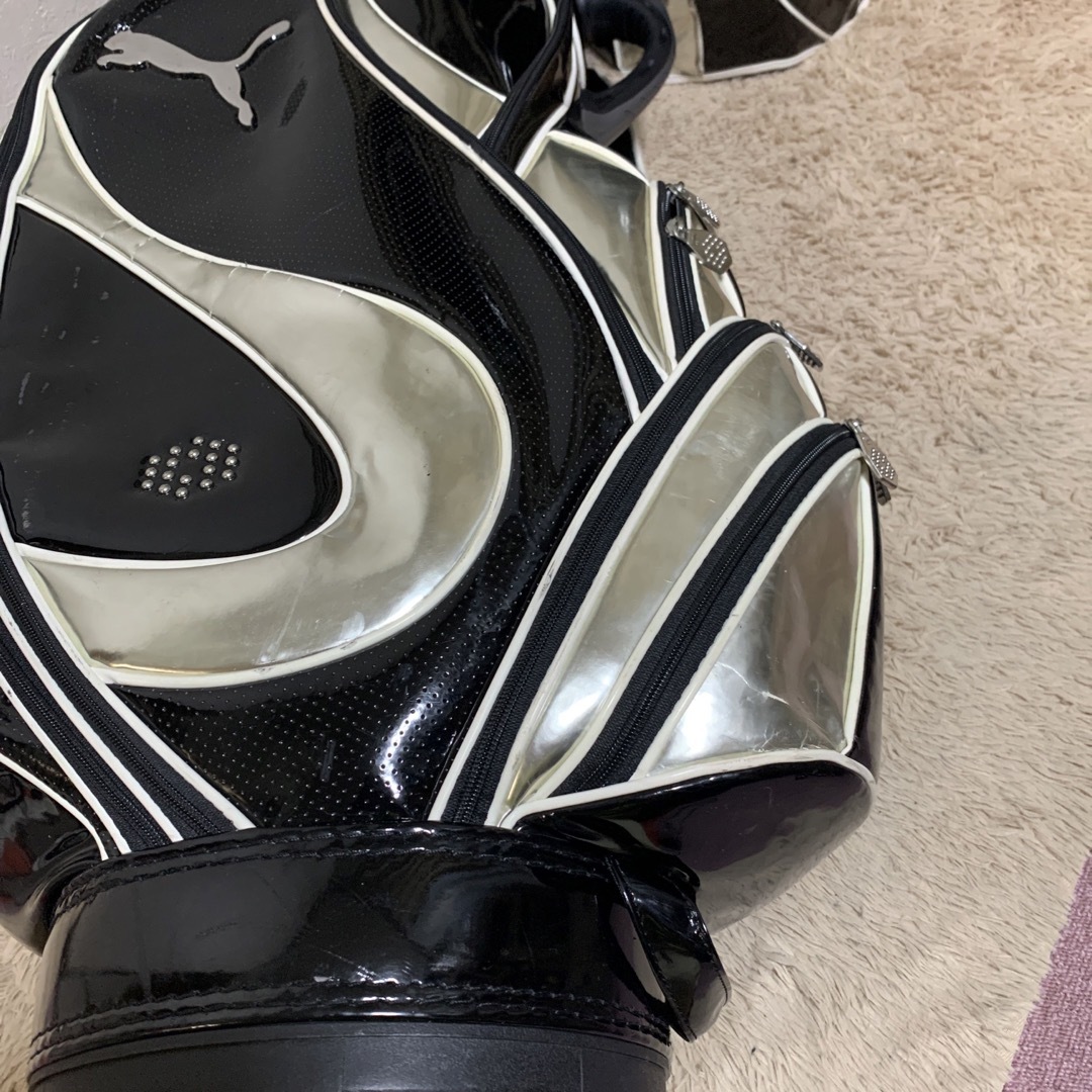 PUMA(プーマ)の超カッコ良い❗️ブラックエナメルキャディバッグ🐆PUMA スポーツ/アウトドアのゴルフ(バッグ)の商品写真