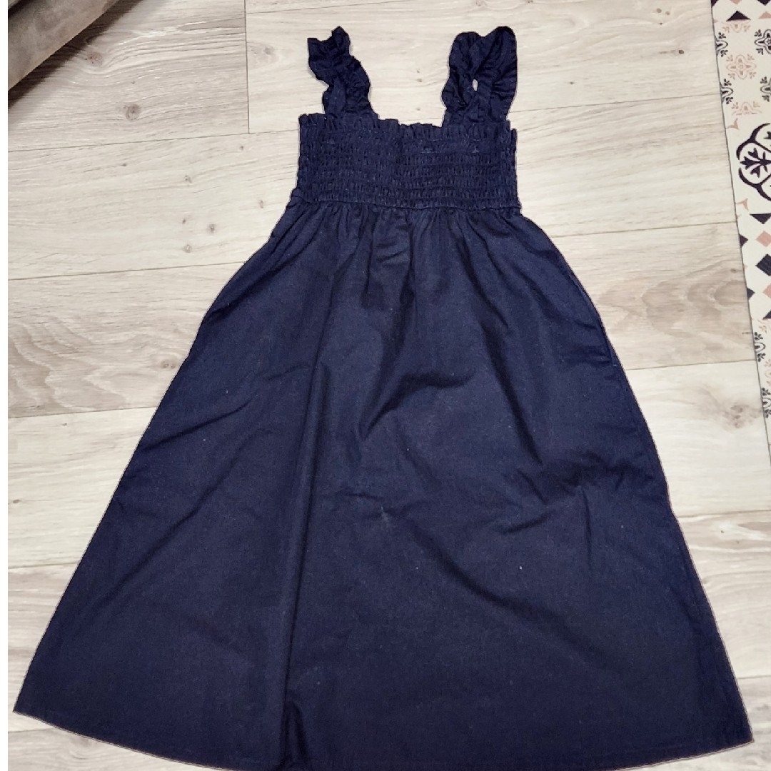 GU(ジーユー)の値下げしました！　GU120　ジャンパースカート キッズ/ベビー/マタニティのキッズ服女の子用(90cm~)(スカート)の商品写真