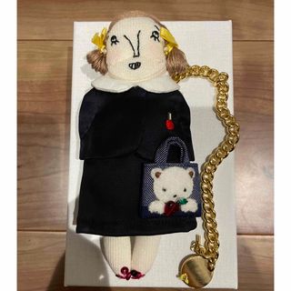 ファミリア チャームの通販 61点 | familiarのレディースを買うならラクマ
