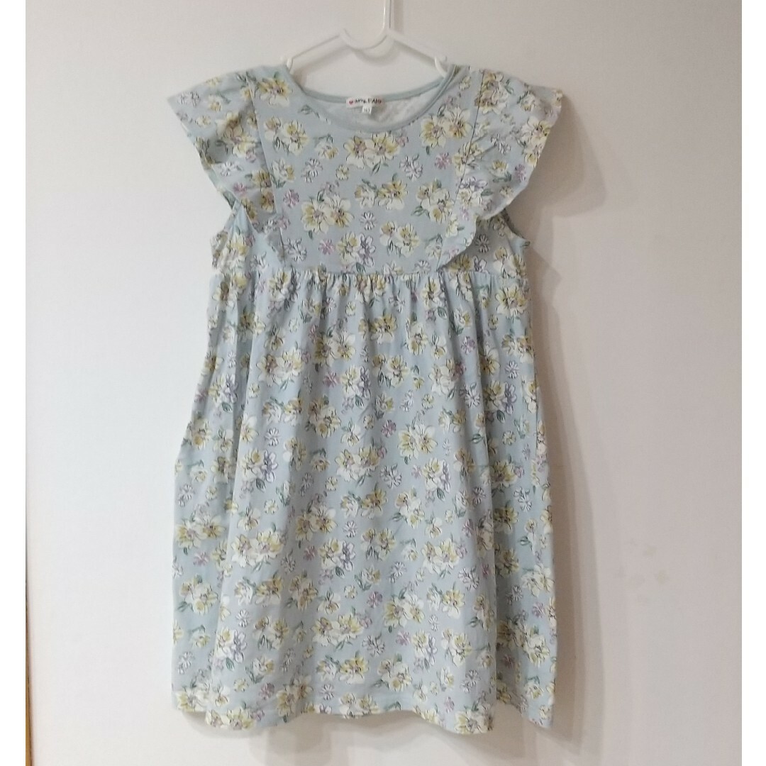 anyFAM(エニィファム)のany FAM  花柄ワンピース キッズ/ベビー/マタニティのキッズ服女の子用(90cm~)(ワンピース)の商品写真