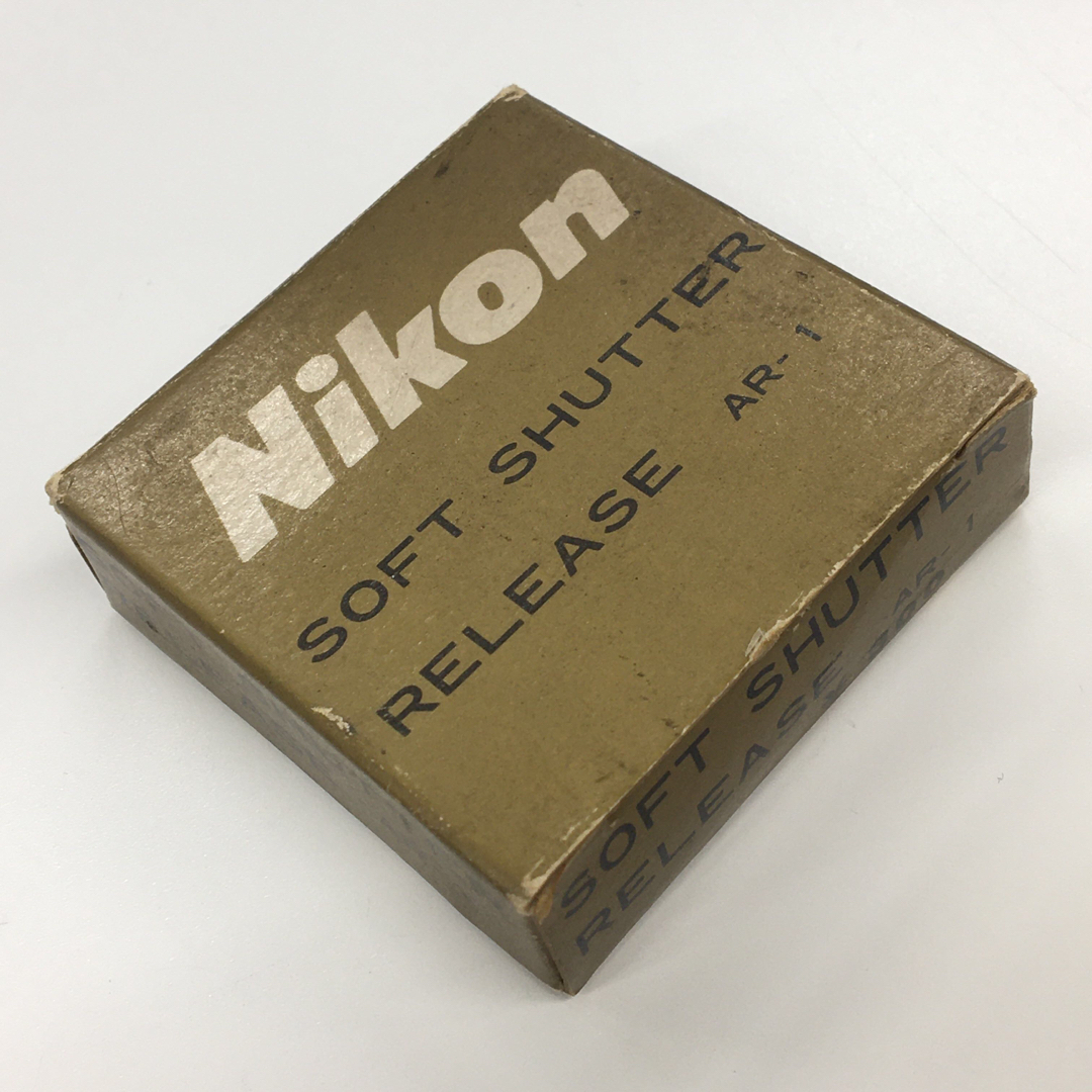 Nikon(ニコン)のNikon ニコン 希少未使用デッドストック ソフトシャッターレリーズ AR-1 スマホ/家電/カメラのカメラ(フィルムカメラ)の商品写真