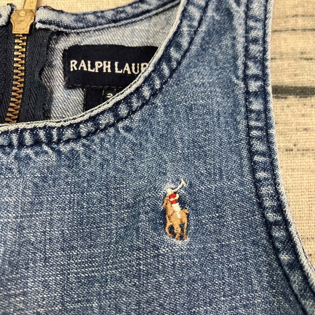 Ralph Lauren(ラルフローレン)の【難あり】ラルフローレン　デニムワンピース　2T  ベビー　キッズ　女の子　95 キッズ/ベビー/マタニティのキッズ服女の子用(90cm~)(ワンピース)の商品写真