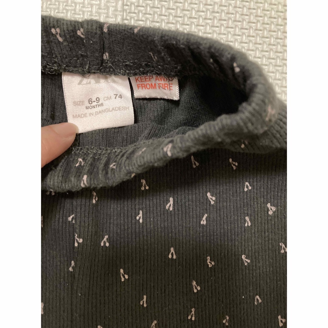 ZARA(ザラ)のZARA チェリー柄カルソン　6-9m 74センチ キッズ/ベビー/マタニティのベビー服(~85cm)(パンツ)の商品写真