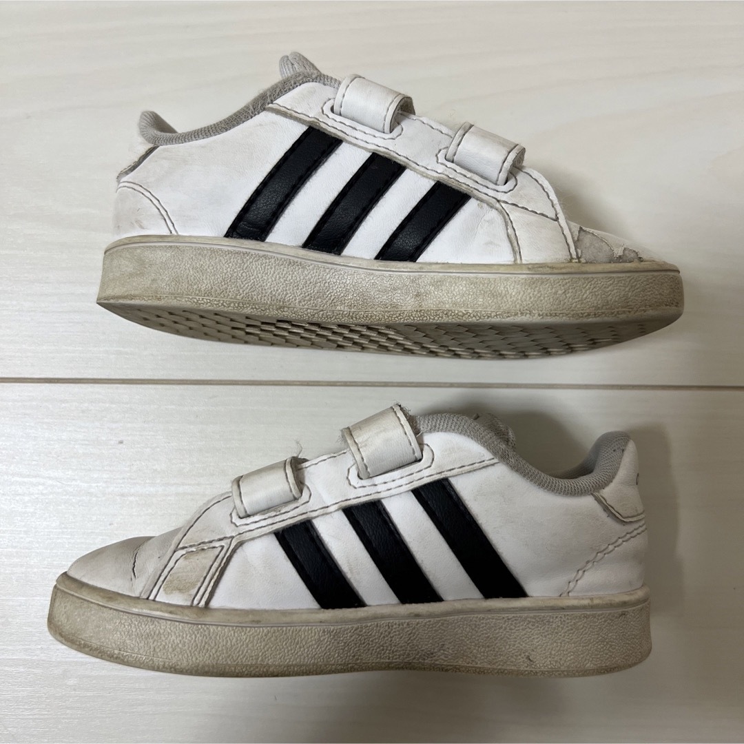 adidas(アディダス)のadidas♡スニーカー キッズ/ベビー/マタニティのキッズ靴/シューズ(15cm~)(スニーカー)の商品写真