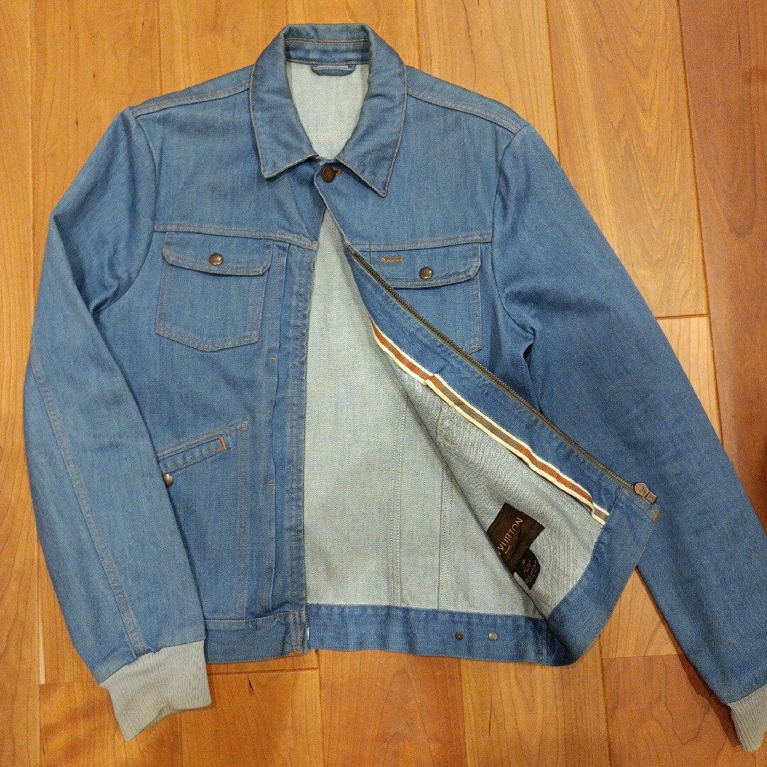 LOUIS VUITTON(ルイヴィトン)のルィヴィトンデニムジャケット48 メンズのジャケット/アウター(Gジャン/デニムジャケット)の商品写真