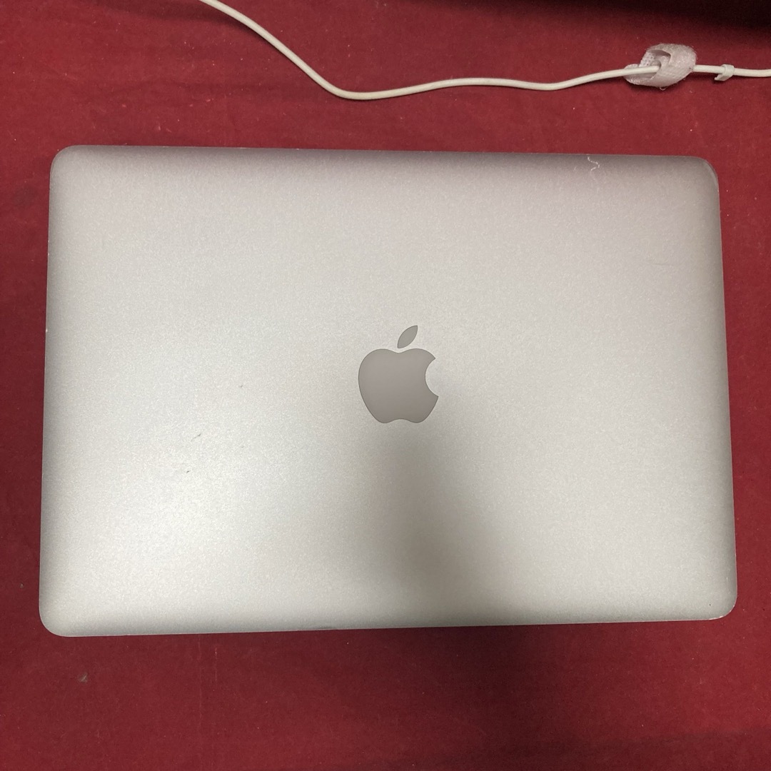 2015MacBook Air 13 inch i7 8GB 512 GB