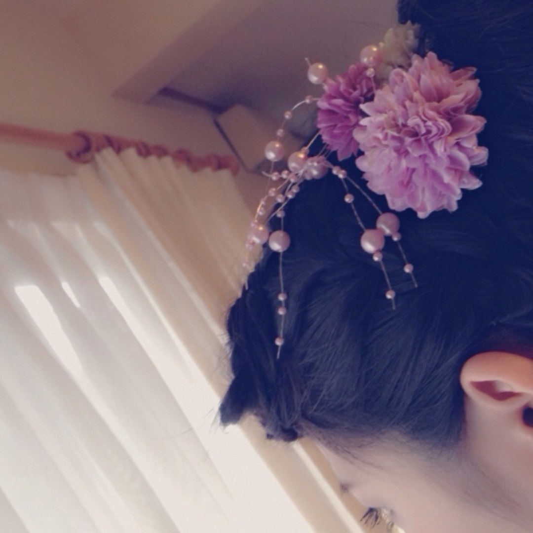 和装　髪飾り　結婚式　成人式　着用例あり ハンドメイドのアクセサリー(ヘアアクセサリー)の商品写真