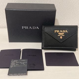 極美品 PRADA プラダ 三つ折り財布 ミニ財布 サフィアーノ 黒 ブラック