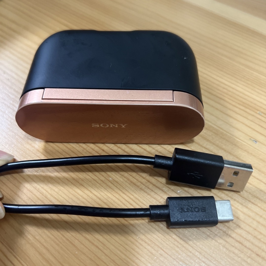 SONY(ソニー)のSONY Bluetoothイヤホン　WF-1000XM3 スマホ/家電/カメラのオーディオ機器(ヘッドフォン/イヤフォン)の商品写真