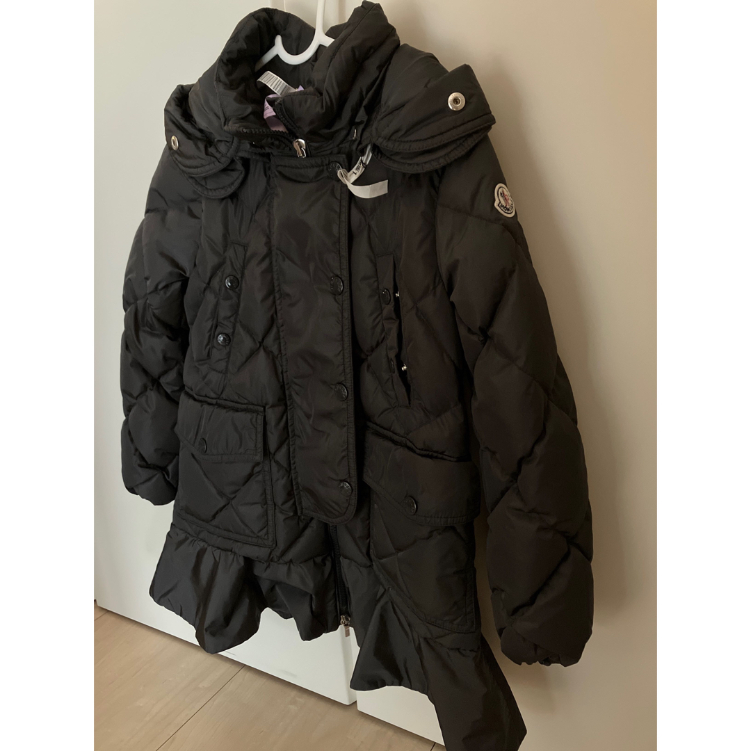 MONCLER  フリルが可愛いナイロンジャケット　8A 130cm