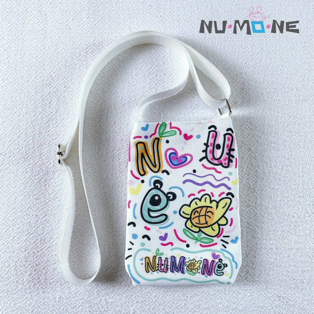 NUMONE☆ボディーバッグ白☆Fourth☆ショルダーバッグ レディースのバッグ(ショルダーバッグ)の商品写真