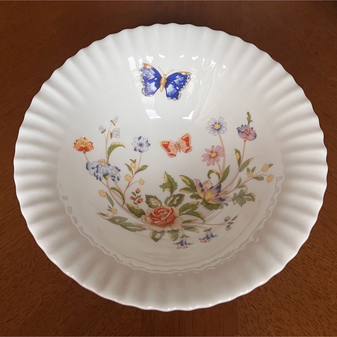 Aynsley China(エインズレイ)の【レア美品】エインズレイ★コテージガーデン★角皿と小鉢 インテリア/住まい/日用品のキッチン/食器(食器)の商品写真