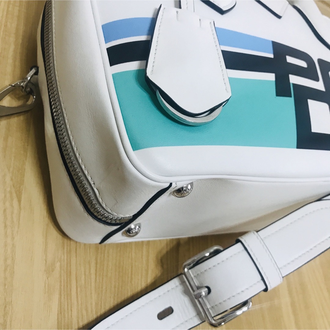 PRADA - 超美品 PRADA プラダ 2WAY ショルダーバッグ ミニボストン