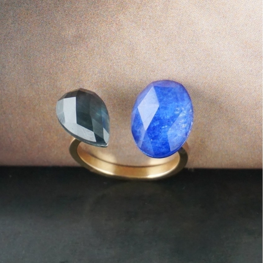 天然石 指輪 12月誕生石 ラピスラズリ しずく ネイビー フリーサイズ リング ハンドメイドのアクセサリー(リング)の商品写真