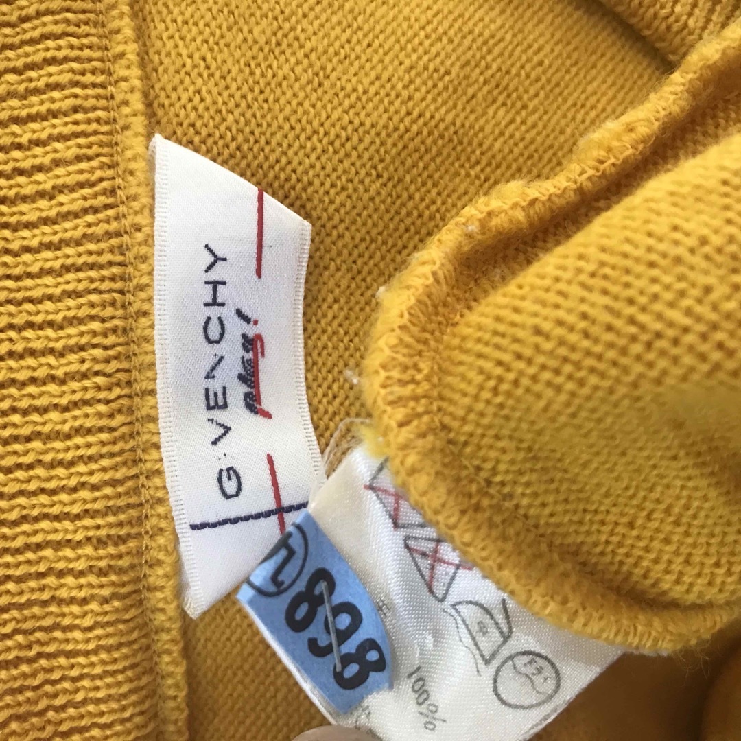 GIVENCHY(ジバンシィ)のジバンシー♡1度着用　ロゴ入りニット レディースのトップス(ニット/セーター)の商品写真