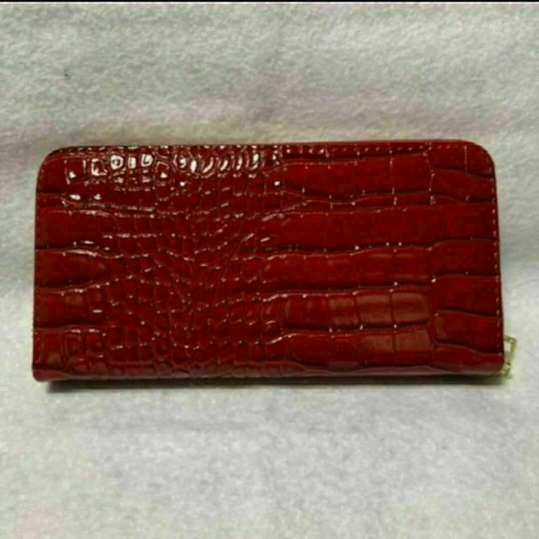 残りわずか★クロコダイル調型押し長財布　赤　ウォレット　レディース　メンズ レディースのファッション小物(財布)の商品写真
