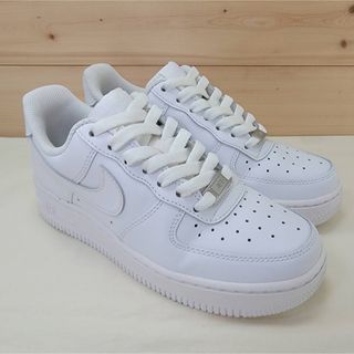 ナイキ(NIKE)のナイキ ウィメンズ エアフォース1 ロー '07 "ホワイト" 22.5㎝(スニーカー)