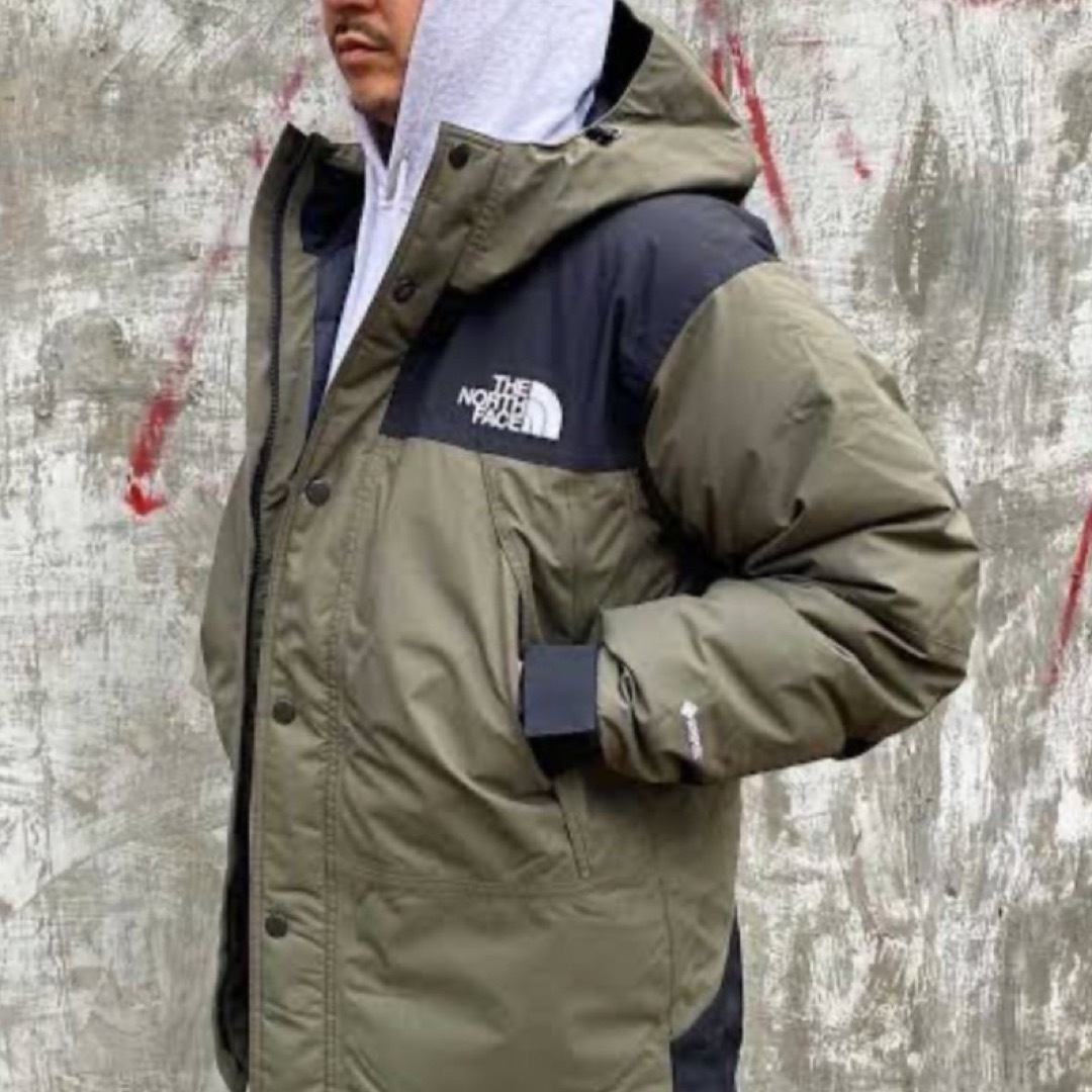 THE NORTH FACE MOUNTAIN DOWN JACKTのサムネイル