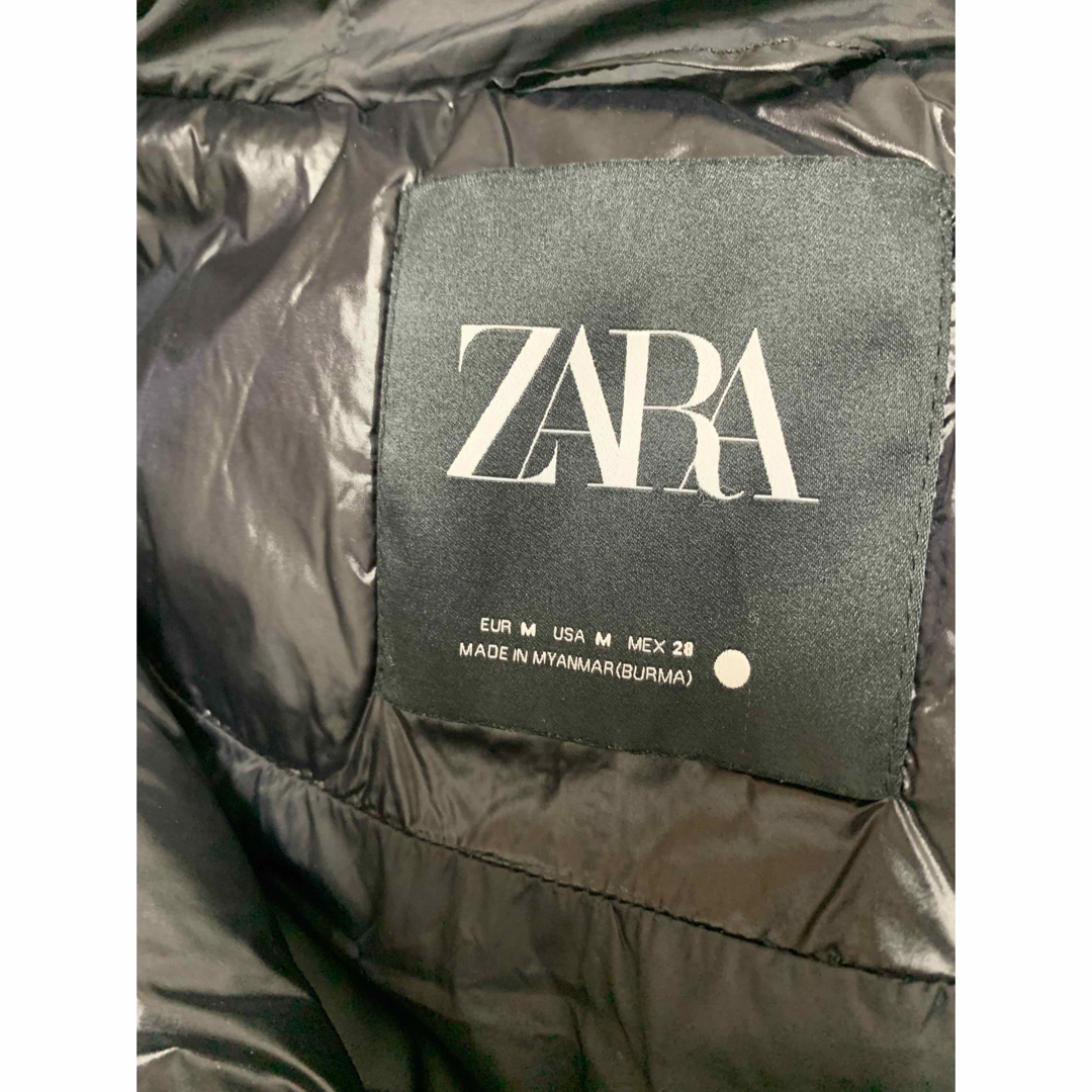 ZARA(ザラ)のザラZARAダウンベスト レディースのジャケット/アウター(ダウンベスト)の商品写真