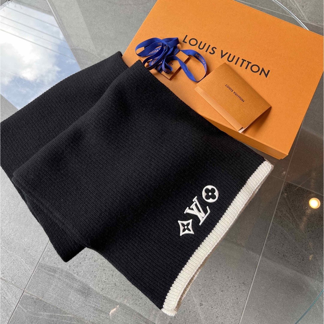 ファッション小物LOUIS VUITTON ルイヴィトン LV マフラー 未使用