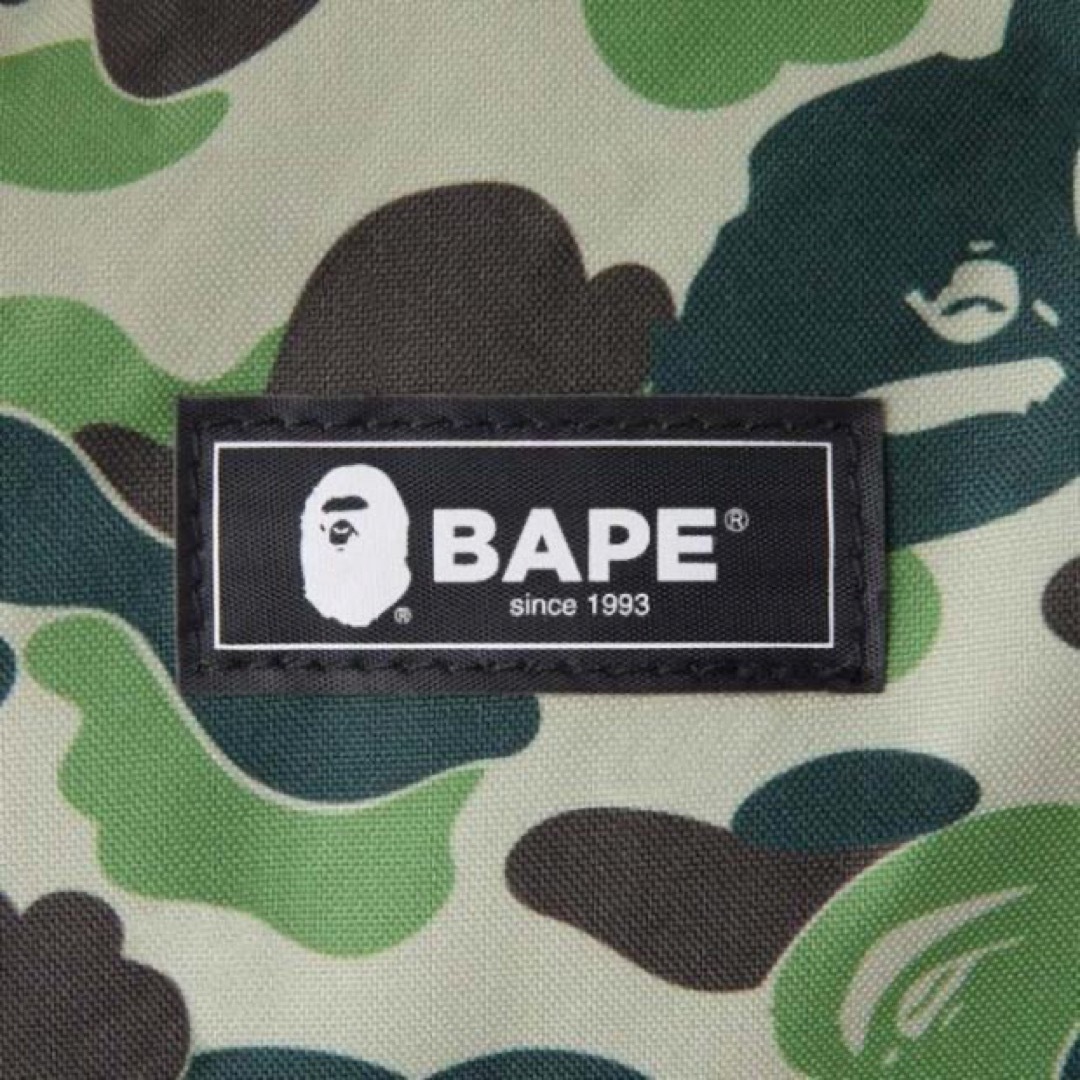 A BATHING APE(アベイシングエイプ)のBAPE◆A BATHING APE／◆カモ迷彩ダッフルバッグ◆付録品ノベルティ メンズのバッグ(ドラムバッグ)の商品写真