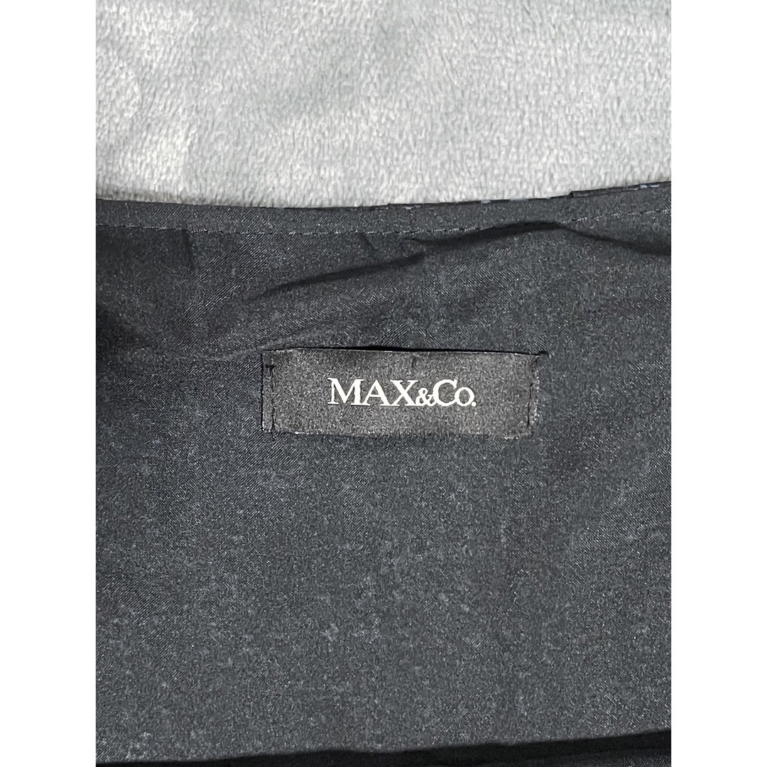 Max & Co.(マックスアンドコー)のサイズ大きめ MAX&co ひざ丈ワンピース ストライプ キリカエワンピース レディースのワンピース(ひざ丈ワンピース)の商品写真