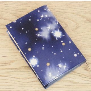 【文庫本】ゴムバンド栞付ブックカバー 手帳カバー★宇宙★星(ブックカバー)