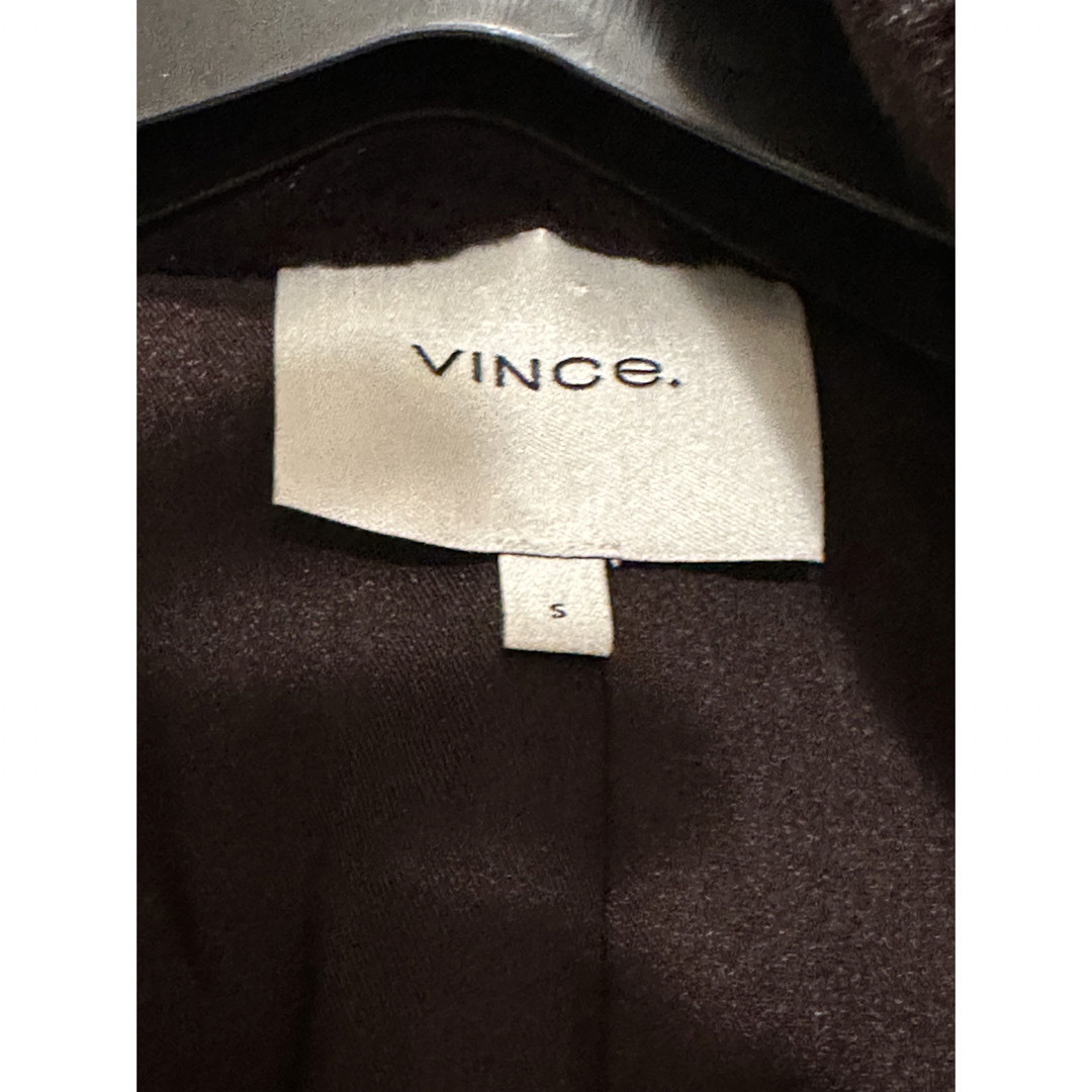 Vince(ビンス)のVINCエコファージャケット袖リブもあって暖かいパンツにもスカートにもセール中 レディースのジャケット/アウター(毛皮/ファーコート)の商品写真