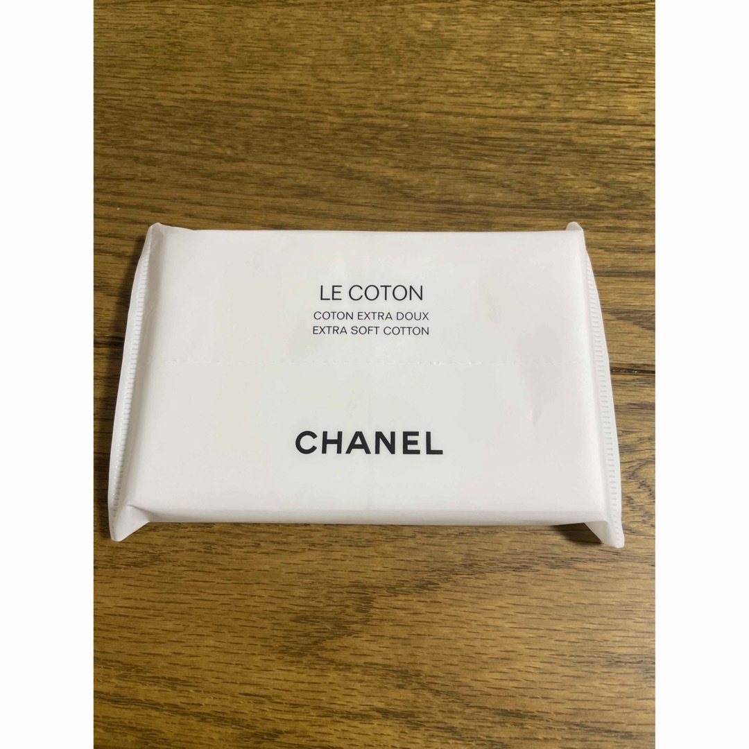 CHANEL(シャネル)のCHANEL シャネル　コットン　10枚入り コスメ/美容のメイク道具/ケアグッズ(コットン)の商品写真