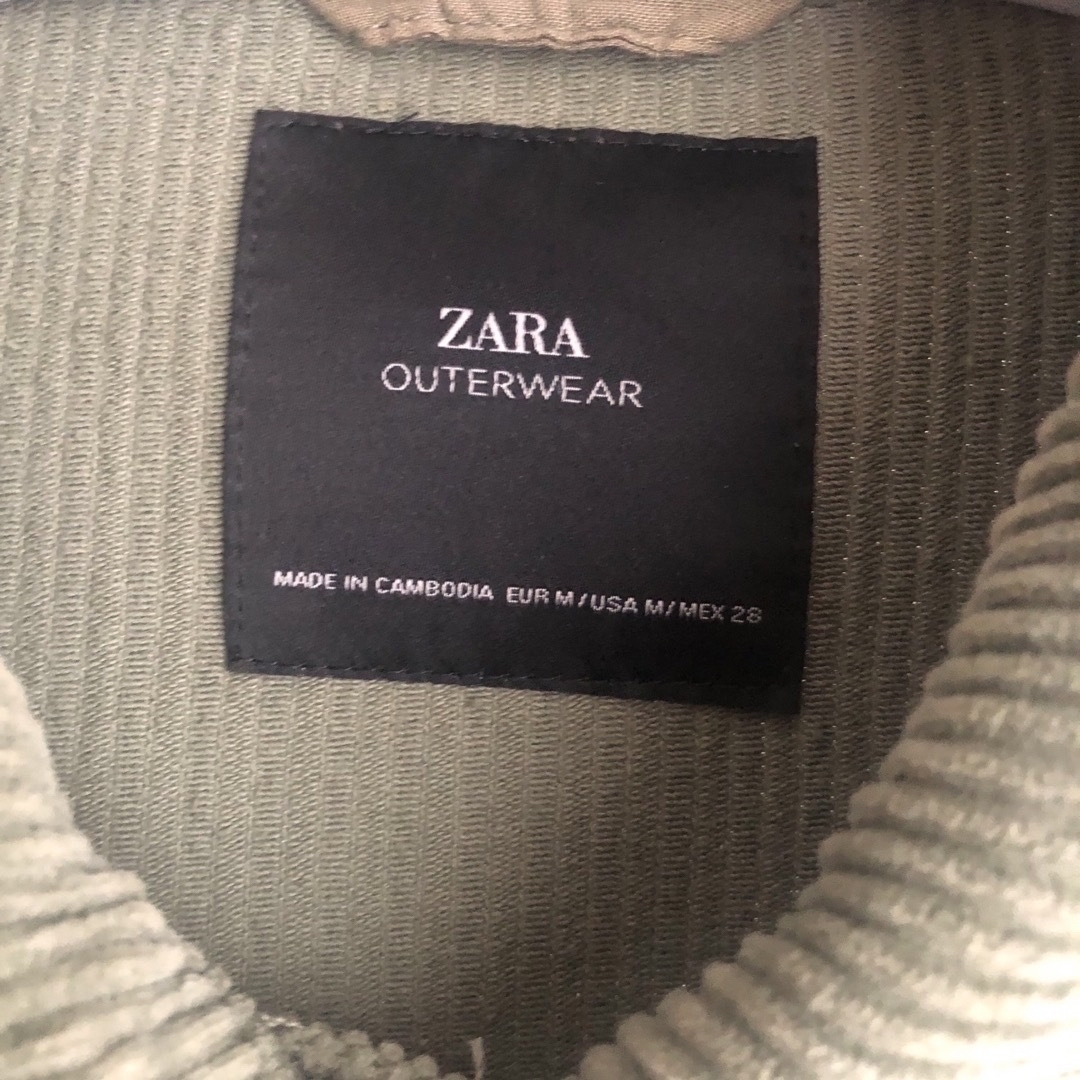 ZARA(ザラ)のZARA ザラ コーデュロイジャケット Gジャン カーキ M オーバーサイズ レディースのジャケット/アウター(Gジャン/デニムジャケット)の商品写真