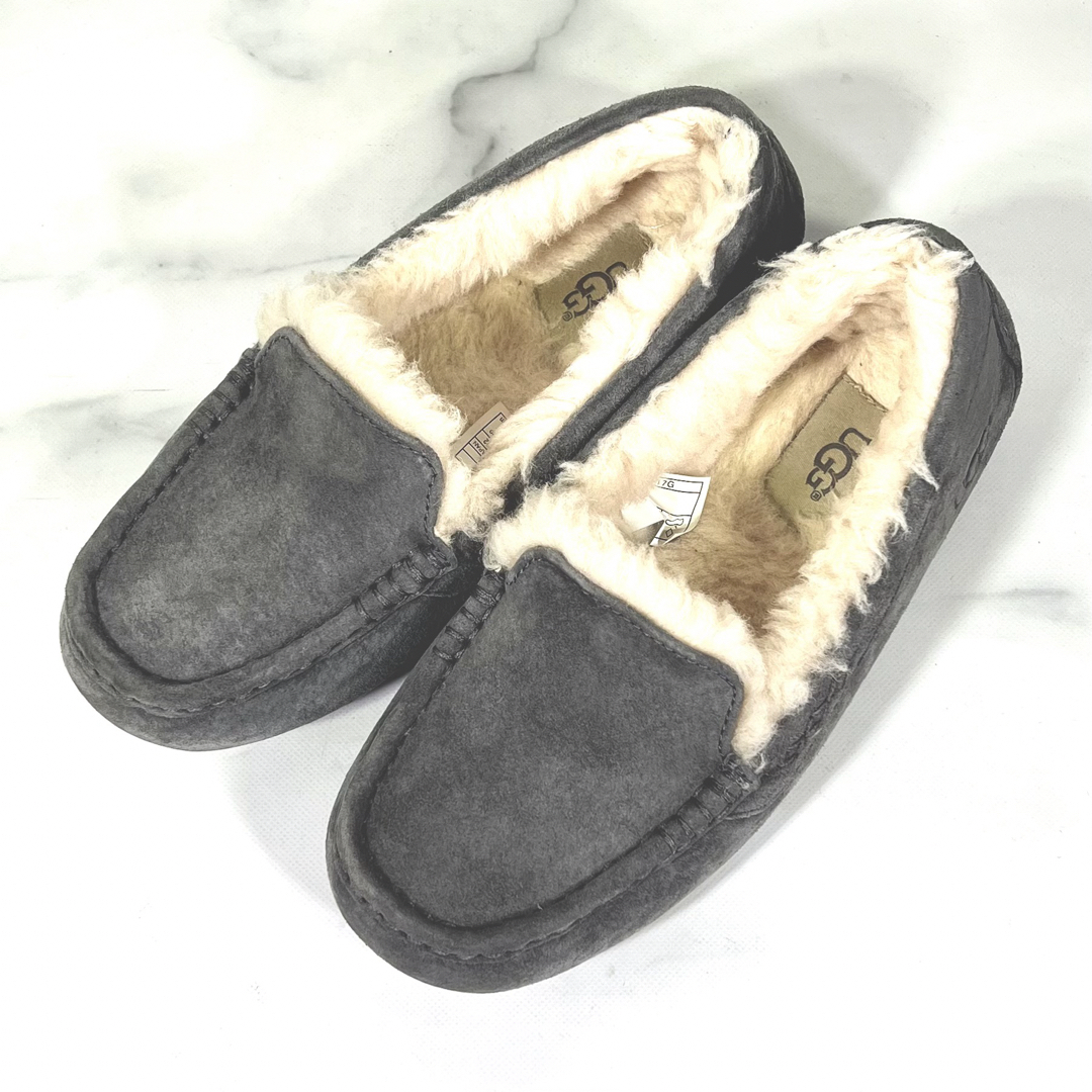 【新品】UGG  アンスレー　モカシン　ムートンシューズ　未使用品