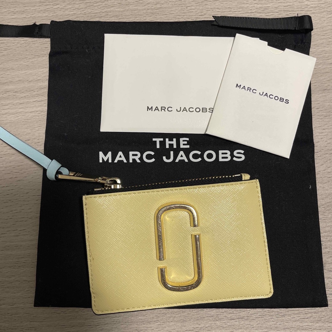 MARC JACOBS - ザ スナップショット トップ ジップ マルチ ウォレット