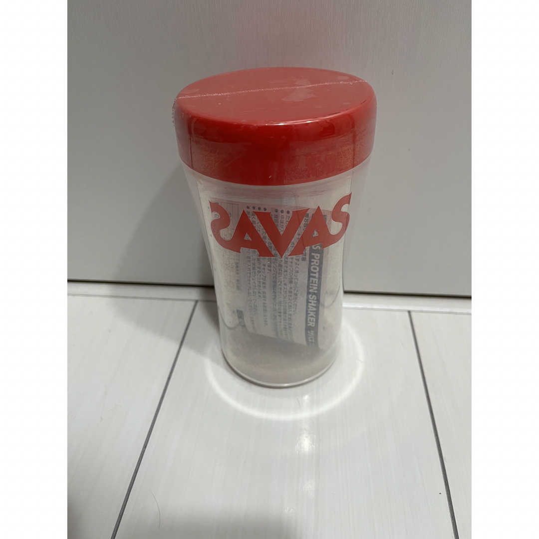 SAVAS(ザバス)の新品　未開封　ザバス　プロテインシェイカー　赤 食品/飲料/酒の健康食品(プロテイン)の商品写真