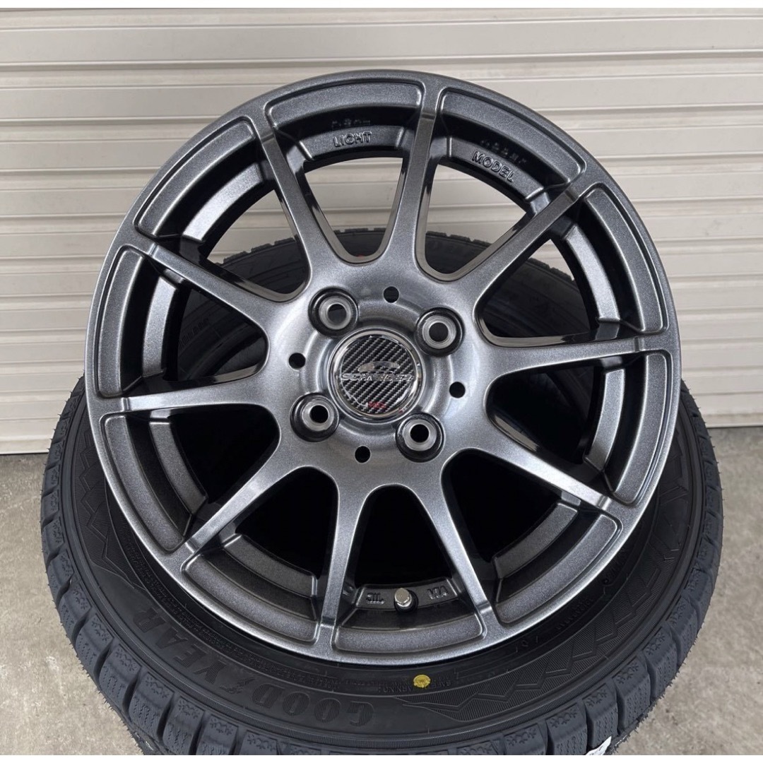 Goodyear(グッドイヤー)のシュナイダースタッグ【グッドイヤー 2023年製造】155/65R14 自動車/バイクの自動車(タイヤ・ホイールセット)の商品写真