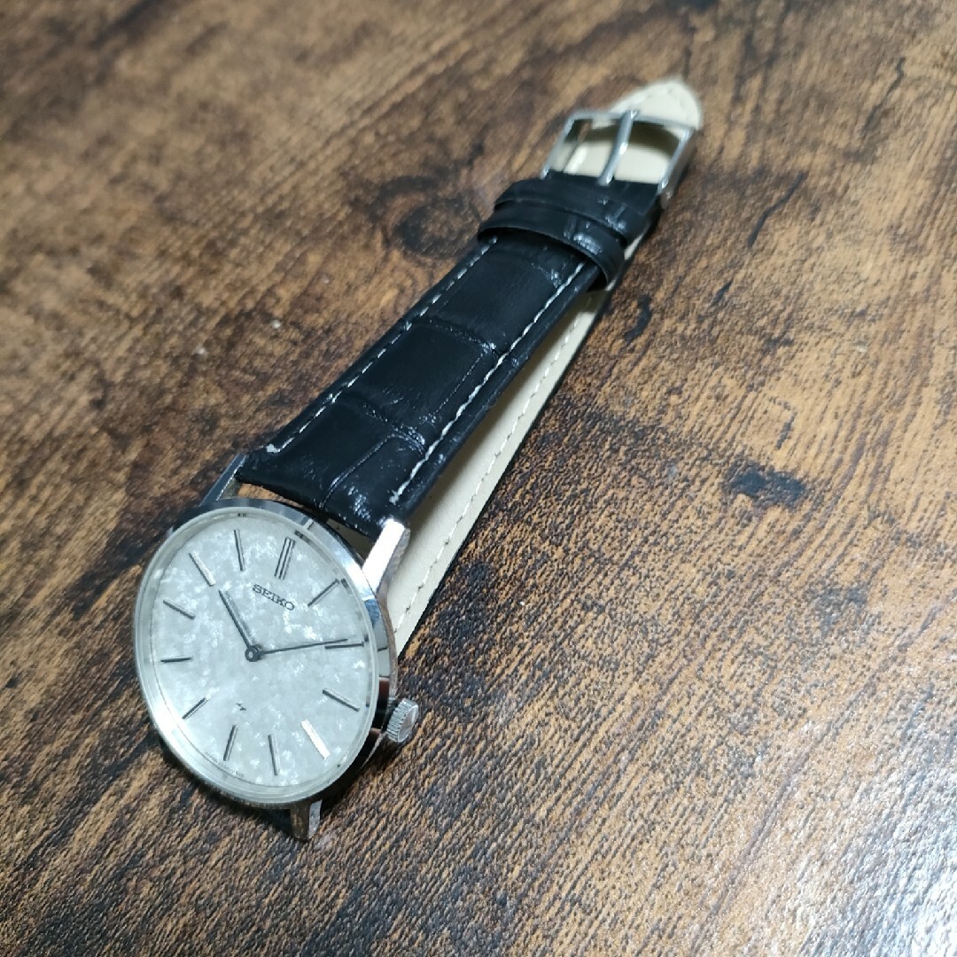 SEIKO(セイコー)のセイコー　手巻き式 メンズの時計(腕時計(アナログ))の商品写真