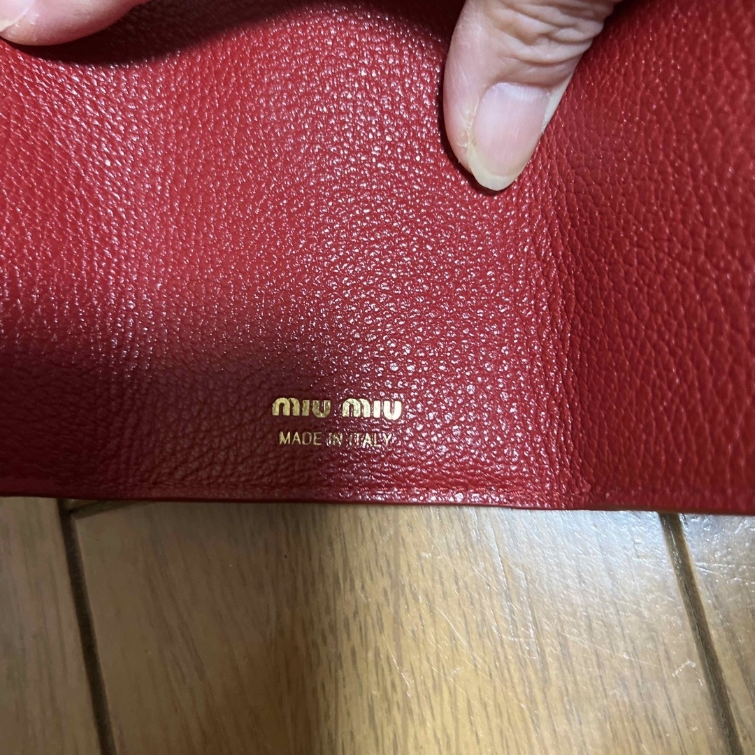 miumiu(ミュウミュウ)のミュウミュウmiu miuラブレターマドラスラブミニ財布新品未使用品 レディースのファッション小物(財布)の商品写真