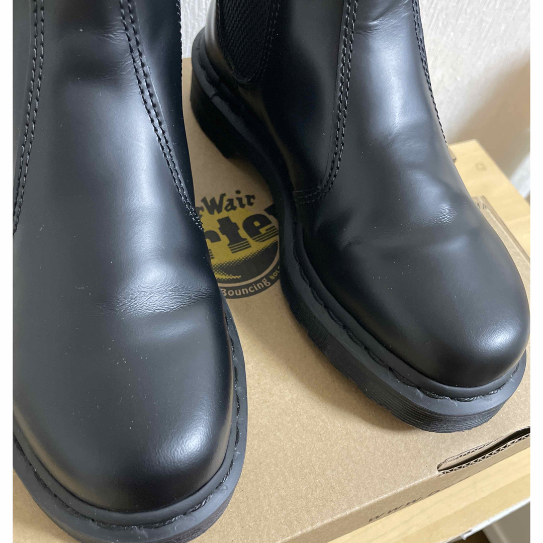 Dr.Martens(ドクターマーチン)のMONO 2976 チェルシーブーツ　UK3 ブラック　ワックス＋ブラシ付き レディースの靴/シューズ(ブーツ)の商品写真