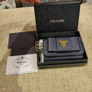 美品⭐️鑑定済！PRADA プラダ 折り財布 レザー ダークネイビー⭐️