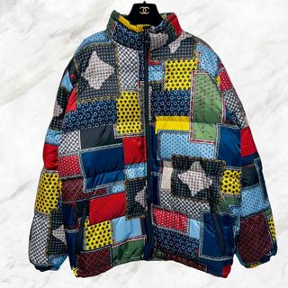 ステューシー(STUSSY)の【美品】STUSSYステューシー パッチワーク柄 ダウンジャケット XL 大きい(ダウンジャケット)